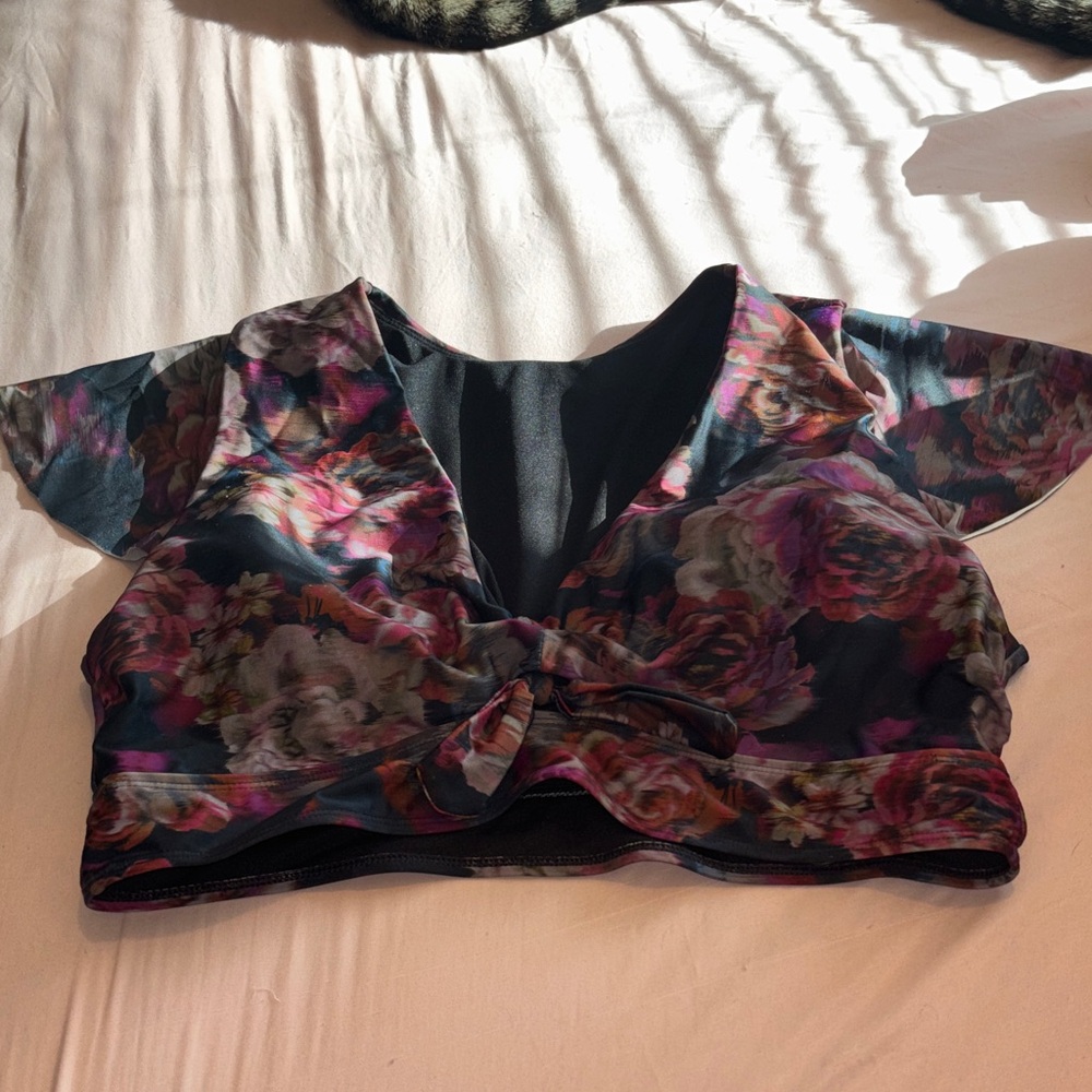 Torrid Floral Bikini Top Plus Size 2 Women’s Swim